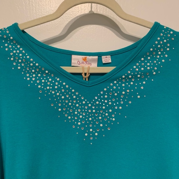 Quacker Factory 2-Piece Teal Cropped Set - Picture 2 of 10